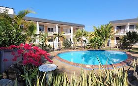 Tower Court Motel (Adults Only)