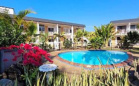 Tower Court Motel (Adults Only)